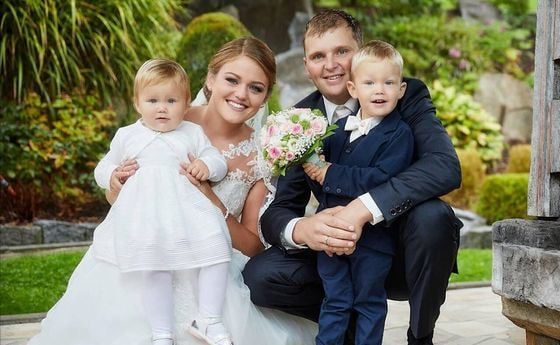 Theresa & Stefan Kohlbauer mit Kinder